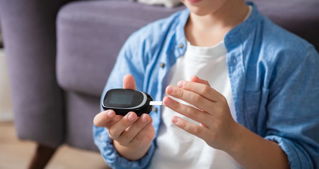 ¿Cómo ayuda Linovera al tratamiento de úlceras y pie diabético?