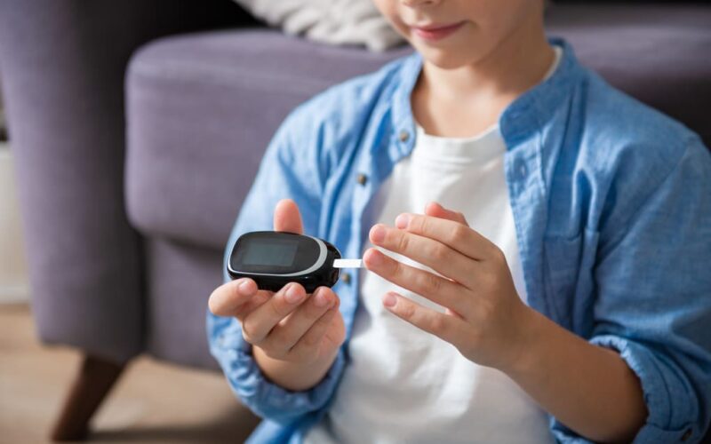 ¿Cómo ayuda Linovera al tratamiento de úlceras y pie diabético?